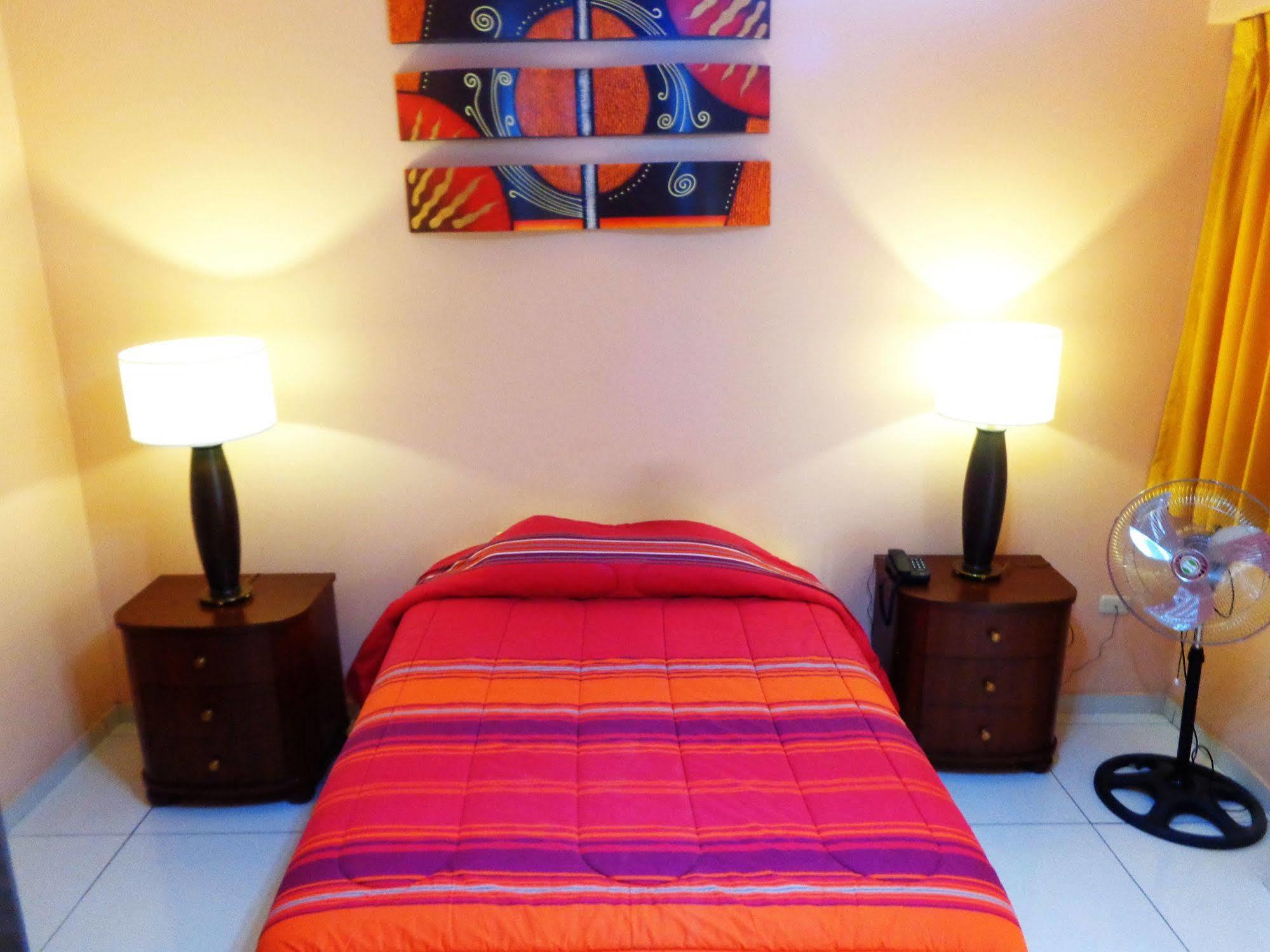 Hotel Challaca อิกา ภายนอก รูปภาพ