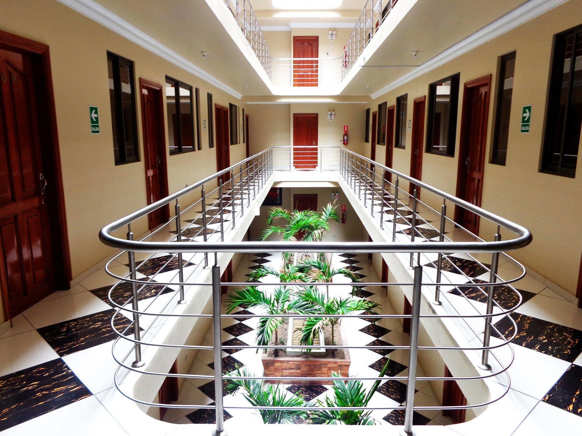 Hotel Challaca อิกา ภายนอก รูปภาพ